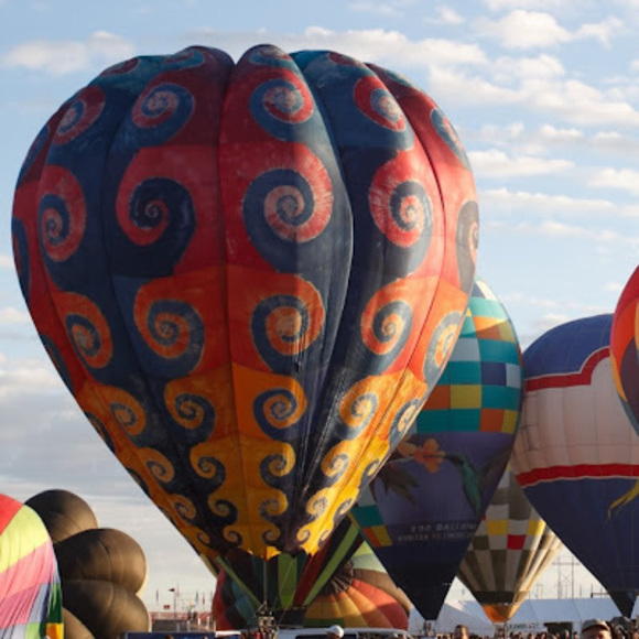 Meet your Posher, Lisa - Picture 1 of 1